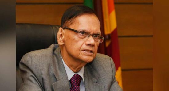 හිටපු අමාත්‍ය ජී.එල්. පීරිස් අල්ලස් කොමිසමට.